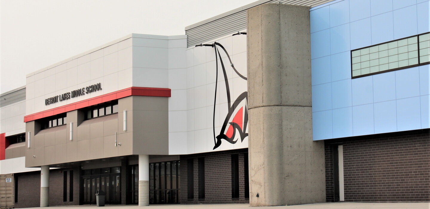 Detroit Lakes Middle Schoolers Freshmen Can Return To School Full time detroit-lakes-middle-schoolers-freshmen-can-return-to-school-full-time